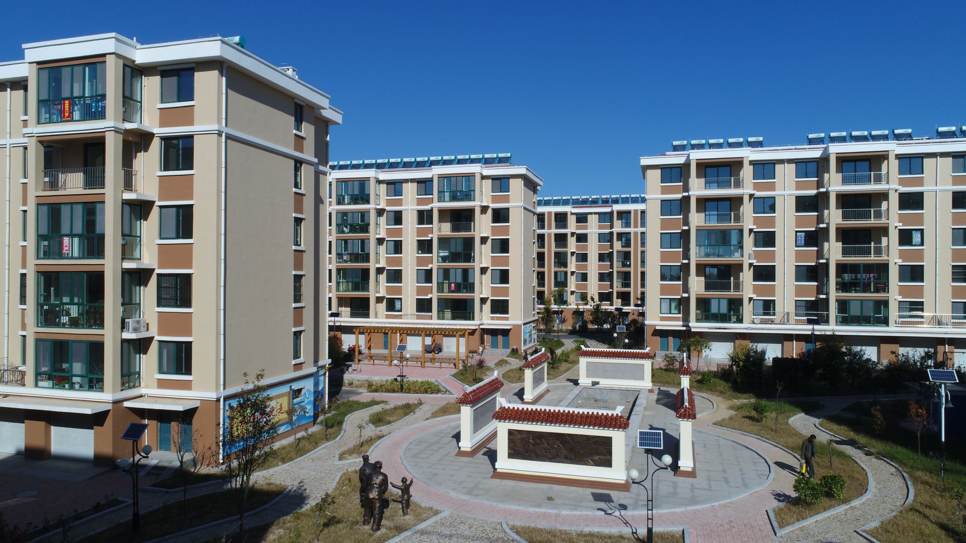 星空(中国)莱西平度公司河头店镇龙泉湖社区项目实景图02_compressed